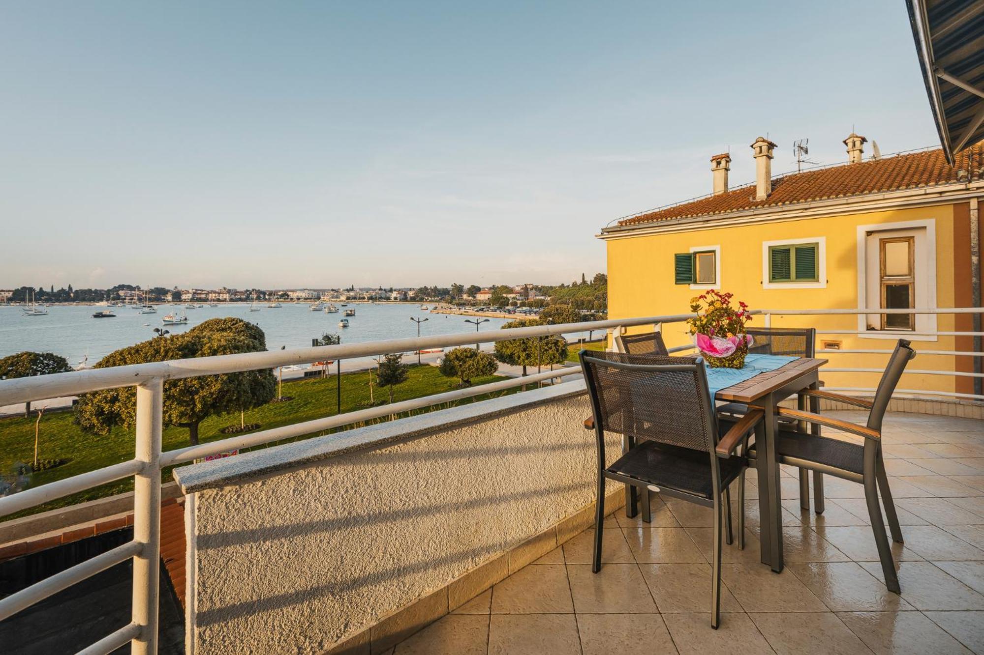 Bluemarine Lägenhet Umag Exteriör bild
